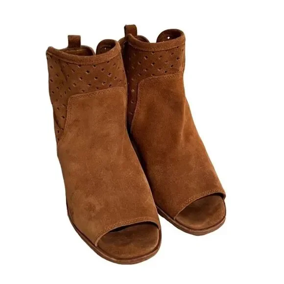 GIANNI Bini Reezy Ankle Suede Perforated Peep Toe Shooties Size 6.5 - Picture 3 of 7